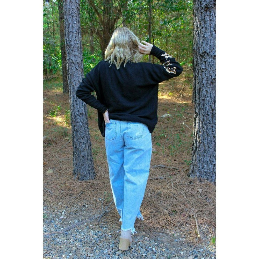 Fantastic Fawn Oh My Stars Sequin + Pearls Sweater in Black IFKT54447-01 - Picture 5 of 11